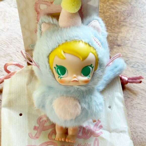 Pop Mart Baby Molly Pocket Friends Vinyl Plush Pendant – New in Box - Picture 1 of 6